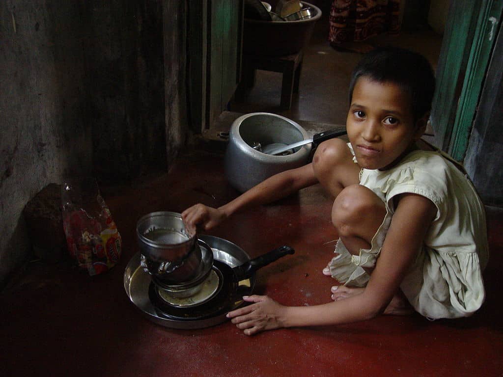 印度幫傭百態－倒茶和掃廁所的區別