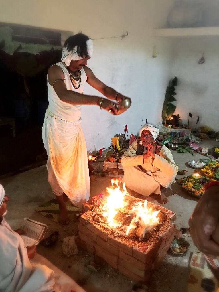 臺灣人在印度舉行濕婆儀式：五天五夜的禁食、誦經、獻花和佈施
